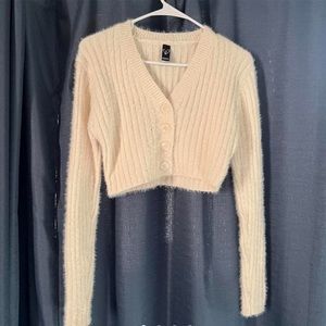 Women’s Windsor Fuzzy Cropped Long Sleeve Sweater Size XS